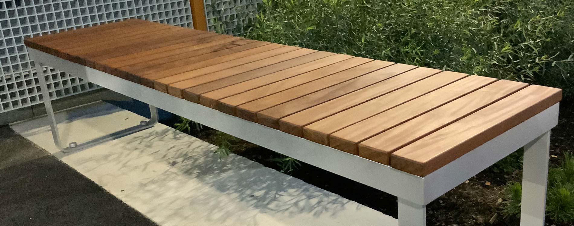 Frances Andrew Series 90 Array Bench Ipe Hero